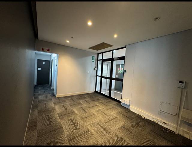 238M² OFFICE TO LET IN SOMERSET PARK